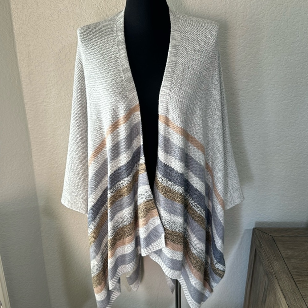 BCBGMAXAZRIA Womens Striped Poncho Wrap